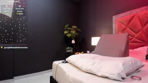 MIA  online show from 03/11/25, 10:20