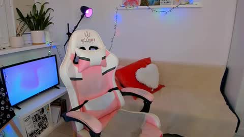 Mia online show from 03/03/25, 05:20