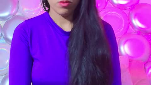 mia montess online show from 10/08/25, 12:03