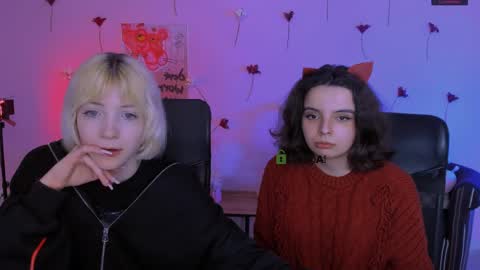 mia_mooon_ online show from 04/12/26, 08:52