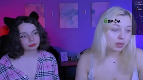 mia_mooon_ online show from 04/17/26, 09:01