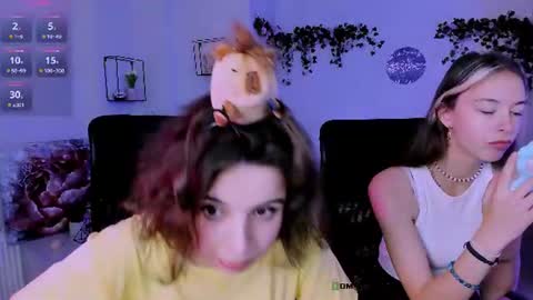mia_mooon_ online show from 07/04/26, 08:31