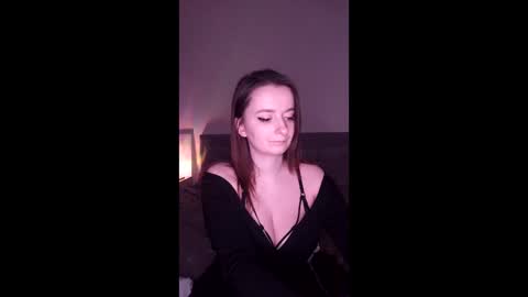 Mia online show from 01/09/26, 05:15