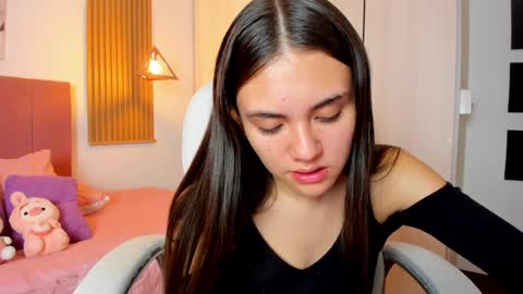 Mia Nevaeh - follow me online show from 02/06/25, 09:17