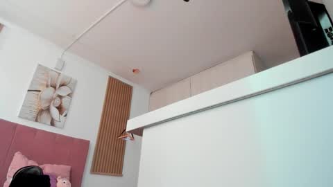 Mia Nevaeh - follow me online show from 12/16/25, 07:08