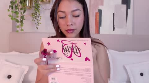 Snapshot of mia_oconner chatting on 01/07/25, 04:05 mia_oconner online show from 01/07/25, 04:05