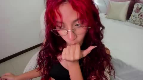 Mia Ortiz online show from 05/15/26, 09:55