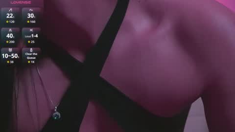 Mia online show from 04/17/26, 11:46