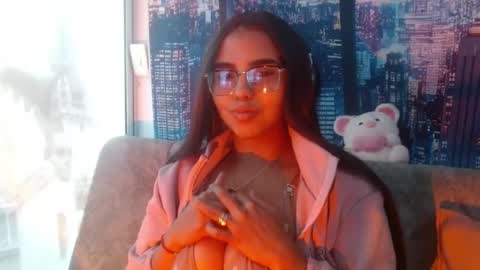 Mia  online show from 07/17/26, 04:34