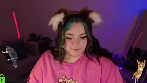 Mia online show from 03/25/26, 01:33