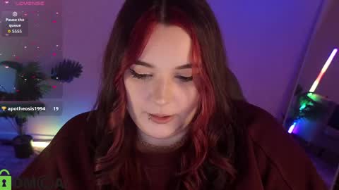 Mia online show from 04/09/26, 01:16