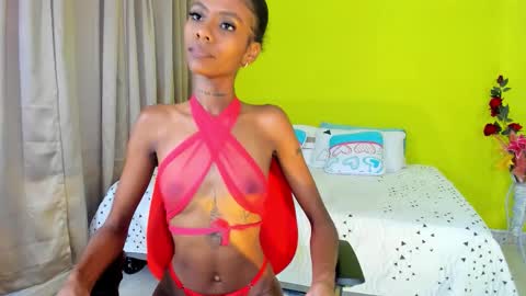 Snapshot of mia_rissi chatting on 11/08/25, 02:39 Mia online show from 11/08/25, 02:39