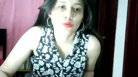 mia_robeerts online show from 09/15/25, 08:09