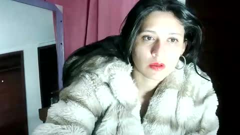 mia_robeerts online show from 09/18/25, 01:40
