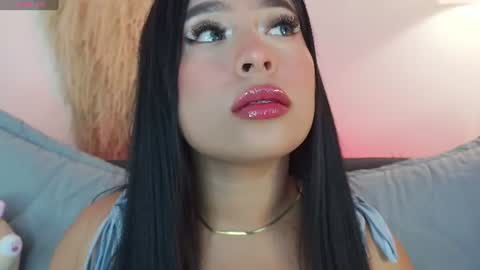 Snapshot of mia_roux1 chatting on 07/24/26, 10:19 Mia online show from 07/24/26, 10:19