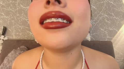 Snapshot of mia_roux13 chatting on 02/08/25, 01:00 Mia Roux online show from 02/08/25, 01:00