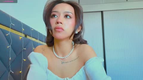 Mia online show from 02/06/25, 06:51