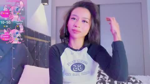 Mia online show from 03/02/25, 06:27