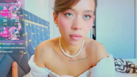 Mia online show from 03/10/25, 09:32