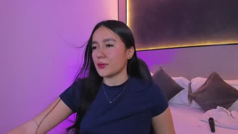Snapshot of mia_slora chatting on 07/24/26, 12:14 M I A online show from 07/24/26, 12:14