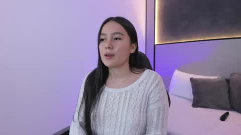 Snapshot of mia_slora chatting on 07/28/26, 03:21 M I A online show from 07/28/26, 03:21