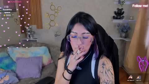 Mia online show from 05/26/26, 01:51