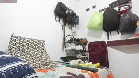 Snapshot of mia_soman chatting on 04/30/26, 10:25 mia soman online show from 04/30/26, 10:25