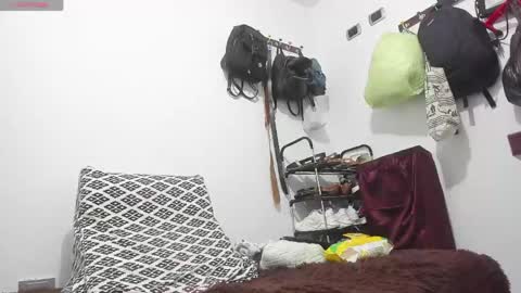 Snapshot of mia_soman chatting on 05/19/26, 11:05 mia soman online show from 05/19/26, 11:05