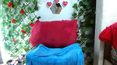 Snapshot of mia_squirt_big chatting on 01/25/25, 08:00 Mia squirt big INDEPENDENT MODEL...ONLYFANS online show from 01/25/25, 08:00