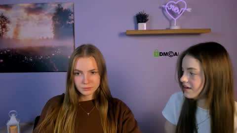 mia_starrr_ online show from 11/11/25, 09:53