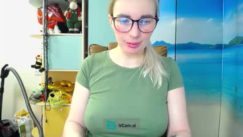 Mia. online show from 02/08/26, 12:41