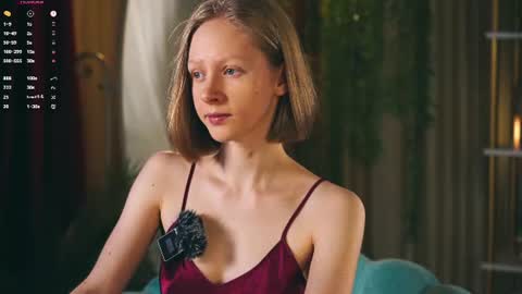 Snapshot of mia_vebes chatting on 06/12/26, 12:04 Mia online show from 06/12/26, 12:04