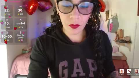 Snapshot of mia_velvet1 chatting on 02/09/26, 03:05 MIA online show from 02/09/26, 03:05