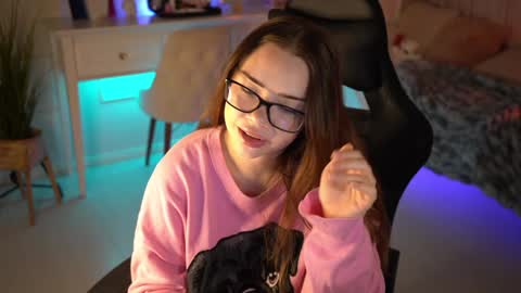 VixenMia online show from 02/07/25, 03:45