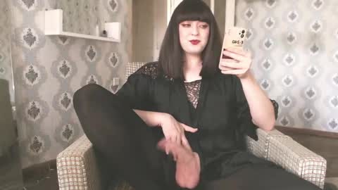 mia_wallase online show from 04/23/26, 02:30