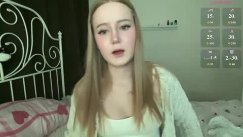 mia_wellis online show from 04/23/26, 06:21