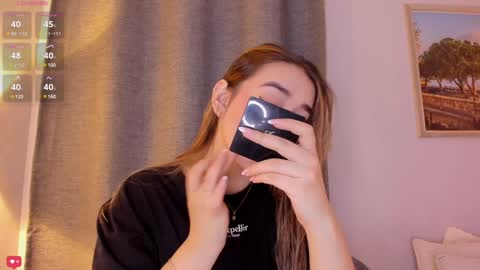 Mia White  online show from 01/29/25, 12:24