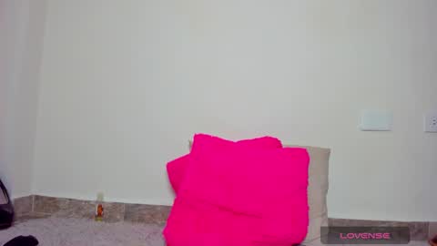 Snapshot of mia_xxx__ chatting on 12/24/24, 10:55 MIA INDEPENDENT MODEL online show from 12/24/24, 10:55