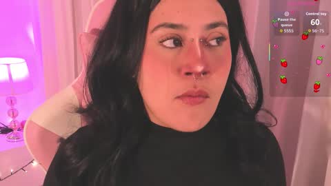 Snapshot of mia_yeager chatting on 11/24/25, 04:12 mia_yeager online show from 11/24/25, 04:12