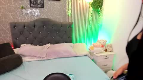 baby miaa online show from 03/20/26, 07:52