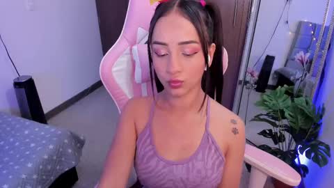 Snapshot of miaa_06 chatting on 02/26/25, 02:59 mia nicolle online show from 02/26/25, 02:59