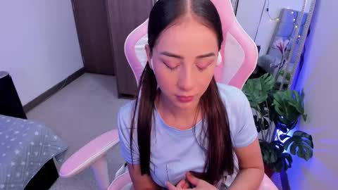 Snapshot of miaa_06 chatting on 02/27/25, 05:34 mia nicolle online show from 02/27/25, 05:34