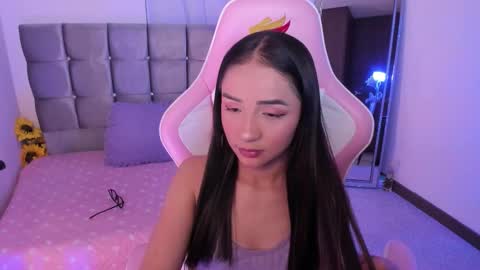 Snapshot of miaa_06 chatting on 09/25/25, 03:10 mia nicolle online show from 09/25/25, 03:10