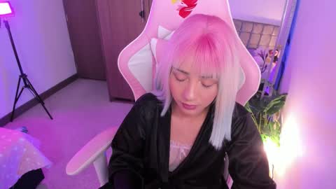 Snapshot of miaa_06 chatting on 10/14/25, 11:27 mia nicolle online show from 10/14/25, 11:27