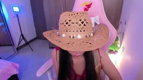 Snapshot of miaa_06 chatting on 10/30/25, 01:51 mia nicolle online show from 10/30/25, 01:51