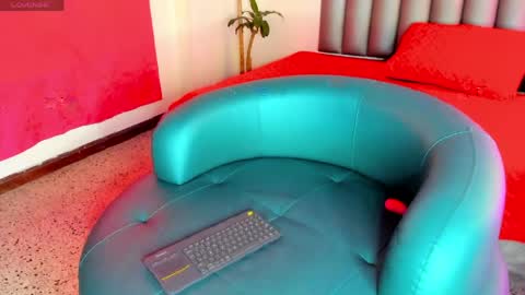 Miaa Foxx online show from 04/10/26, 08:13