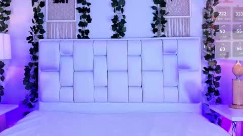 Mia online show from 02/01/26, 11:42