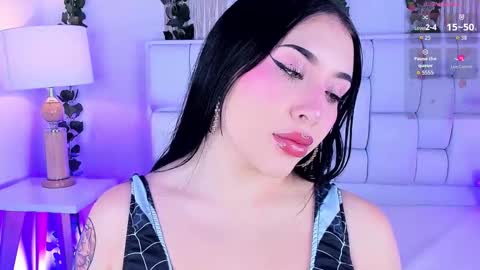 Mia online show from 03/04/26, 11:27