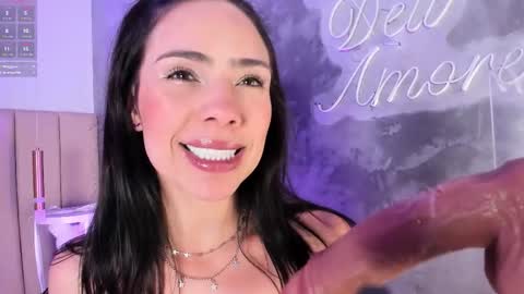 Snapshot of miaa_monrroee_ chatting on 01/19/26, 10:41 Mia online show from 01/19/26, 10:41