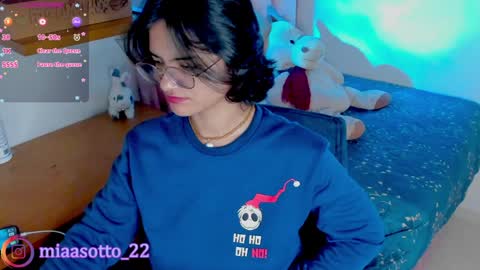 Maria Fernanda online show from 01/08/25, 03:51